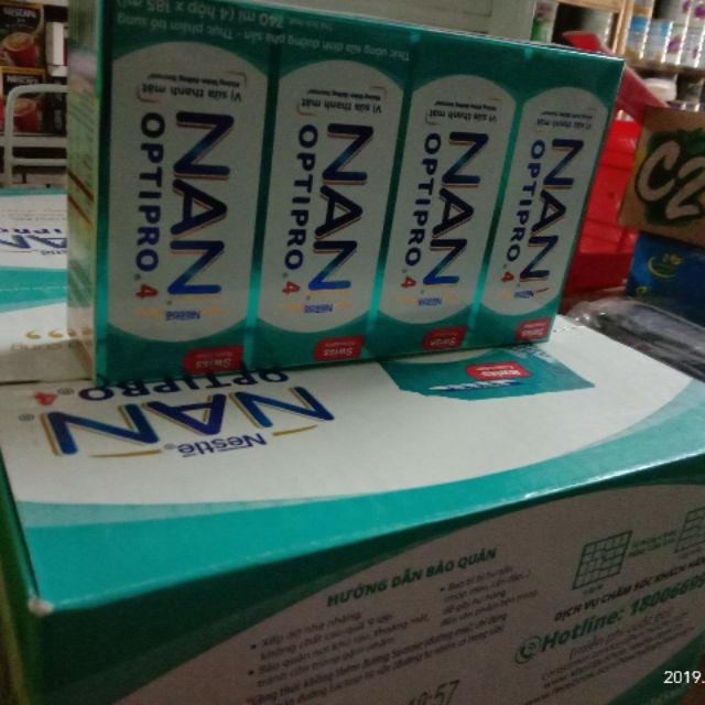 Sữa bột pha sẵn Nan optipro 180ml/4 hộp /6 vỉ/1 thùng
