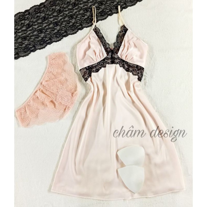 váy ngủ lụa hồng phấn dáng dài kết hợp ren đen. Hàng thiết kế độc quyền