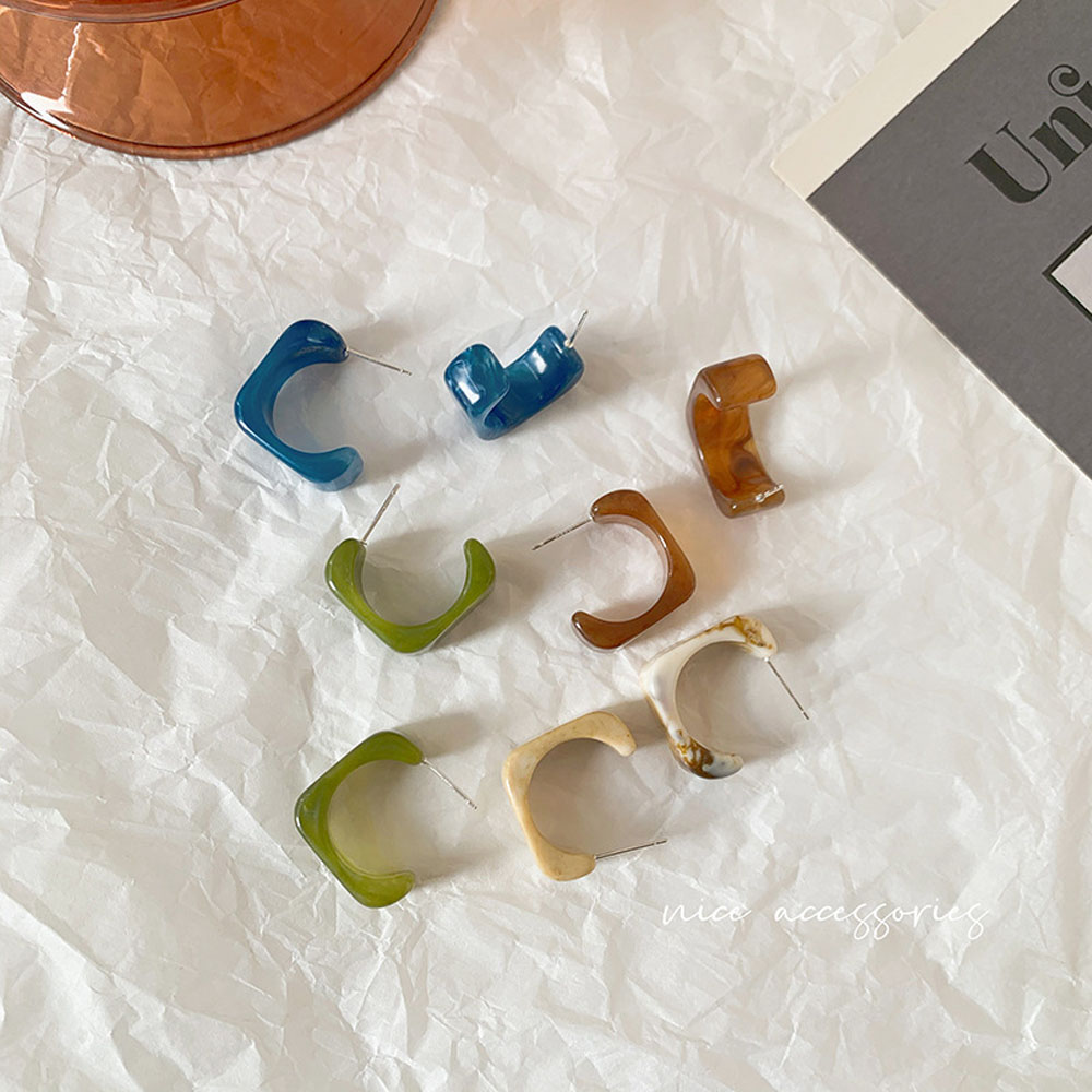 Khuyên Tai Nữ Trang Tạo Hình Độc Đáo