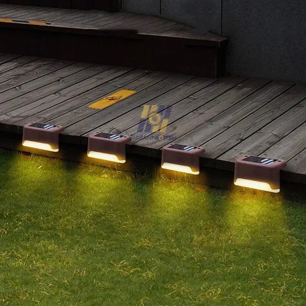 Đèn Led Nhiều Màu Chống Nước Sử Dụng Năng Lượng Mặt Trời Trang Trí Cầu Thang Sân Vườn
