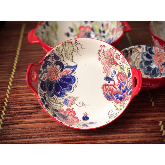 Chén bát sứ tráng men hoa đỏ trang trí bàn ăn, dùng trong lò nướng. lò vi sóng