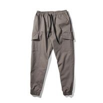 Quần kaki có bo túi hộp
