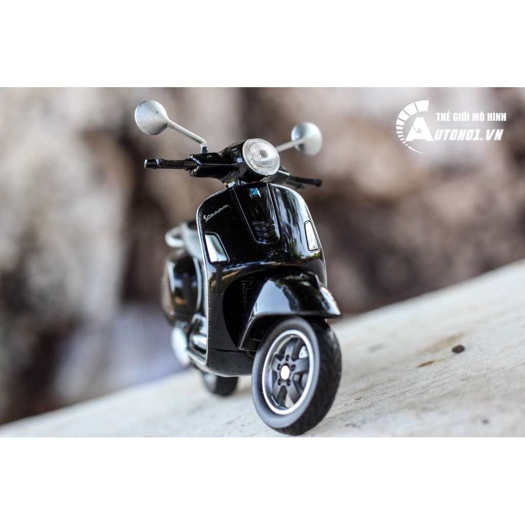 Mô hình xe Vespa GTS 125CC 2017 Black 1:18 Welly 7171C