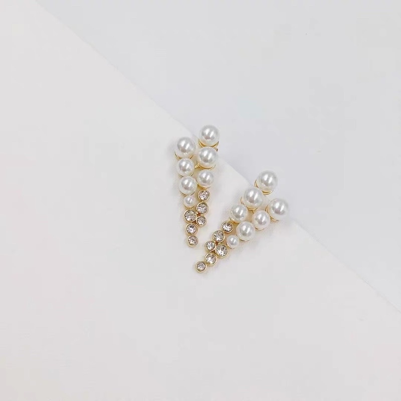 bông tai đính đá và châu siêu cá tính, khuyên tai sang chảnh phong cách hàn quốc