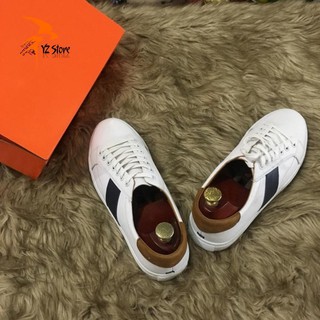 Giầy thể thao nam da bò buộc dây màu trắng kẻ xanh,gót vá nhung nâu thời trang