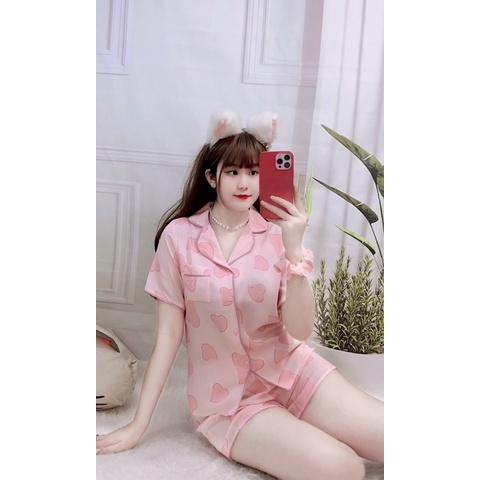 BỘ PIJAMA ĐÙI CHẤT LỤA MANGO HÀNG THIẾT KẾ HOẠ TIẾT DỄ THƯƠNG KÈM DÂY BUỘC TÓC