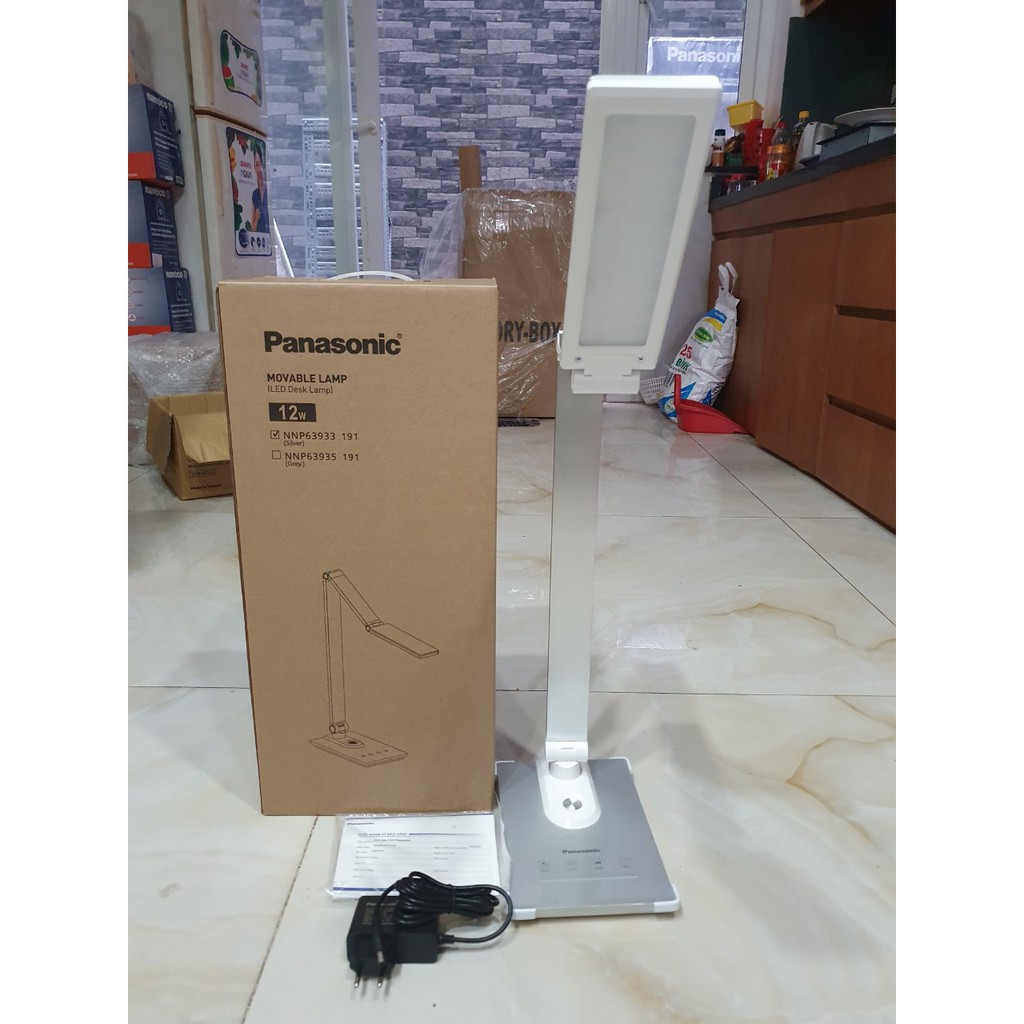 Đèn bàn Panasonic NNP63933191