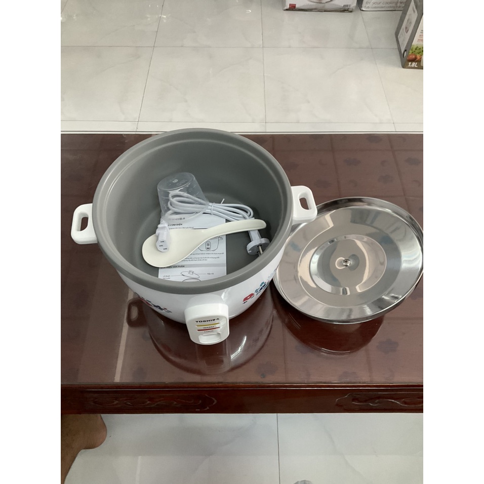 Nồi cơm nắp rời Toshiba RC-18MH2PV 1.8 lít - Hàng trưng bày
