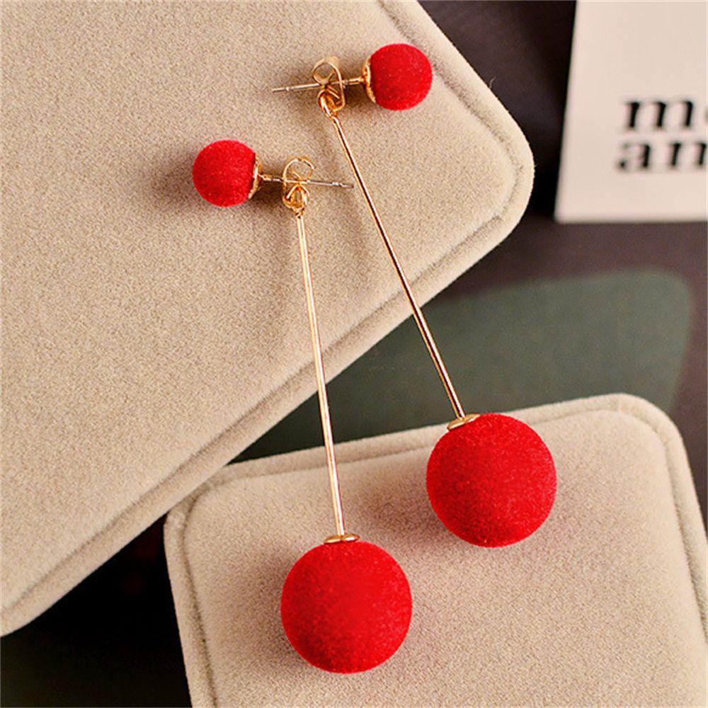 Khuyên Tai Dáng Dài Gắn Quả Bông Lông Mềm Mại Mới