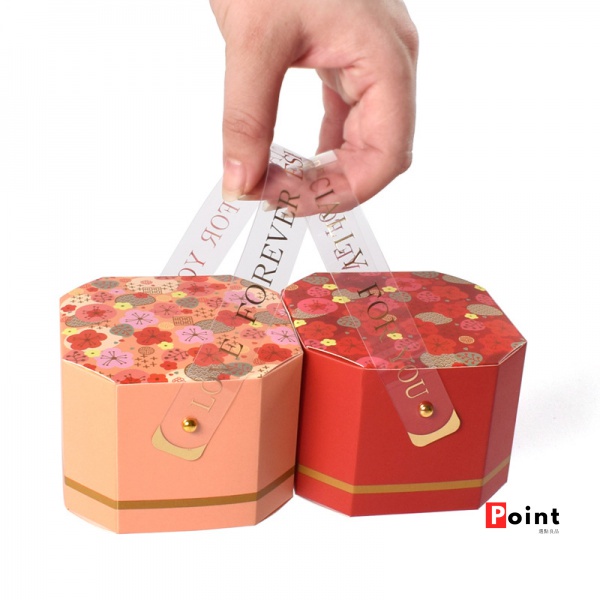 Hộp Giấy Đựng Kẹo Cưới Có Tay Cầm Kích Thước 9 * 9 * 6.5cm