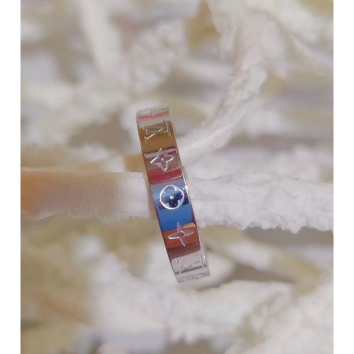 Nhẫn kiểu LV Louis Vuitton đủ 3 màu