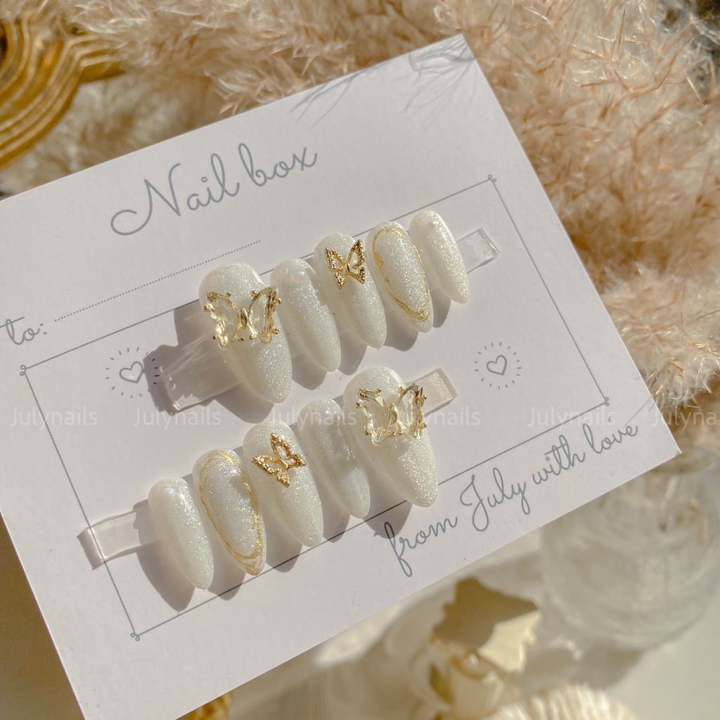 Móng úp thiết kế nb175 đính charm julynails.vn