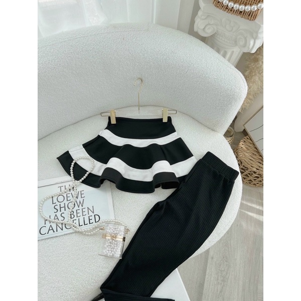 SET ÁO ỐNG KẺ SỌC XOÈ + QUẦN LEGGING ĐEN