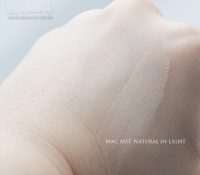 PHẤN HIGHLIGHT MAC MINERALIZE SKINFINISH NATURAL LIGHT (Hàng chính hãng)