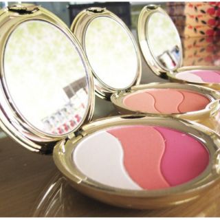 PHẤN MÁ HỒNG PRORENCE THREE COLOR BLUSHER