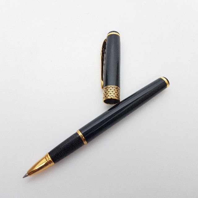 Bút bi mực nước vỏ kim loại Baoer 01 - Bút ký phong thủy cho bạn tài lộc trong kinh doanh(khắc tên theo yêu cầu)
