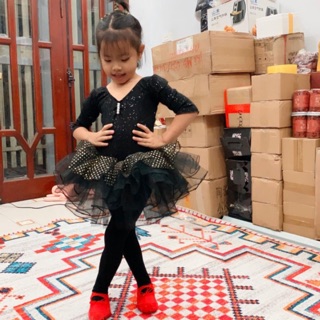 Váy múa đan lưng tay lỡ