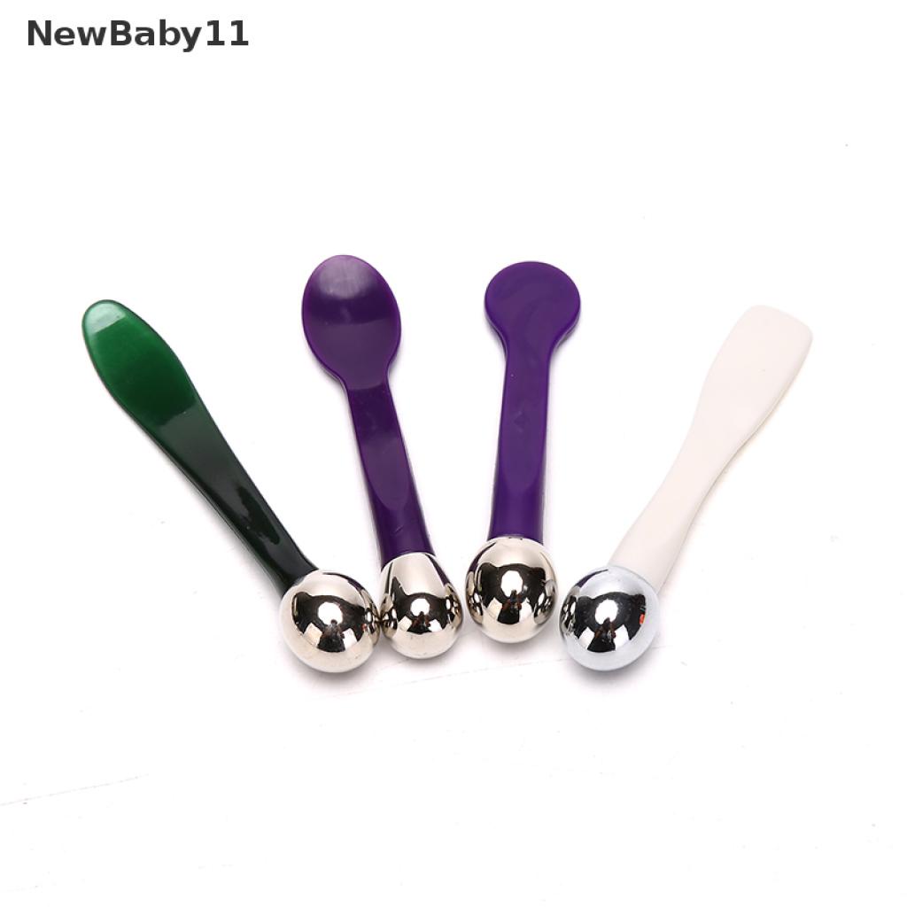 1 Que Kim Loại Dùng Thoa Kem Đánh Mắt Chống Nhăn