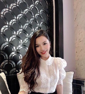 Sơ mi pha ren xinh xắn