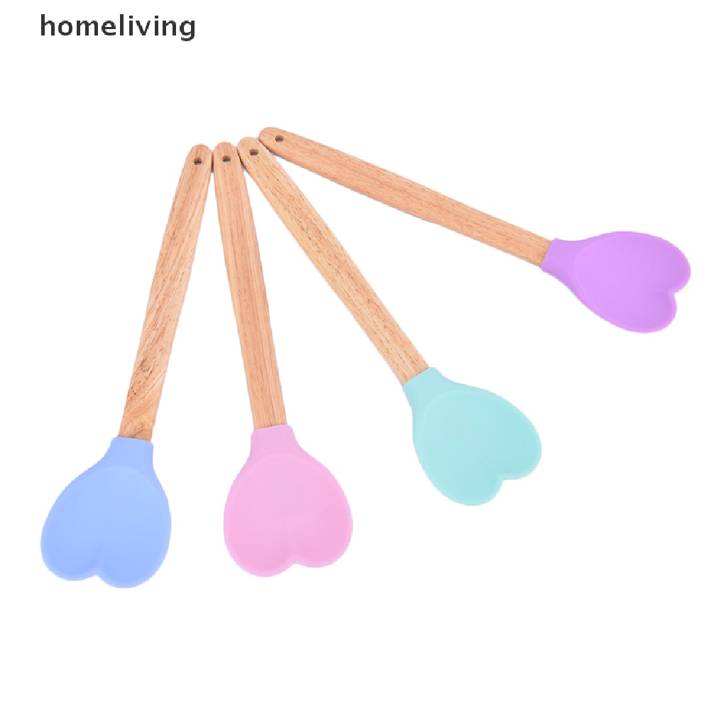 Muỗng Silicone Cán Gỗ Hình Trái Tim Tiện Dụng Khi Làm Bánh