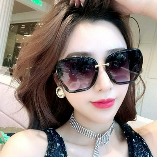 Kính Mát Đính Pha Lê Phong Cách Hàn Quốc