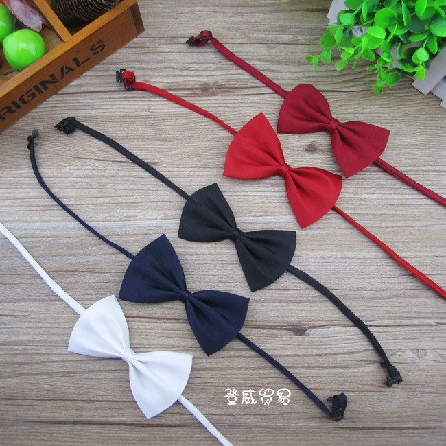 Cà vạt nơ bướm màu trơn chất liệu polyester
