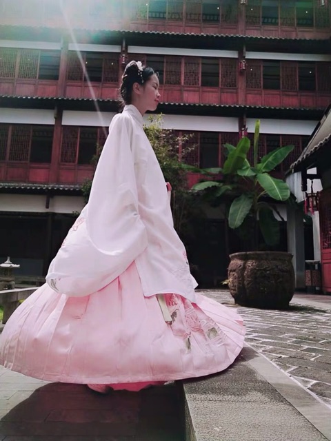 ORDER MINH PHỤC ĐANG SALE