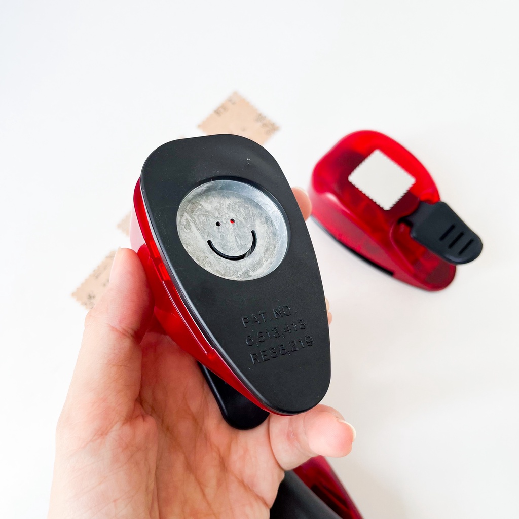 Bấm dập giấy tem thư / mặt cười Ali Creative