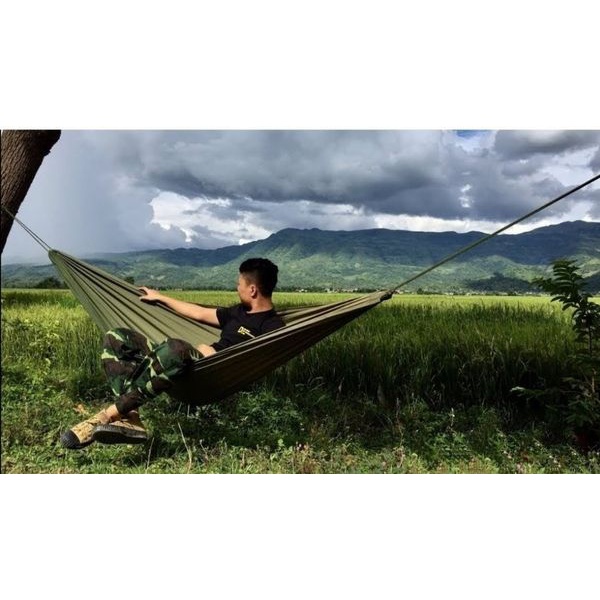 Võng dù xanh và cuộn dây 16m | BigBuy360 - bigbuy360.vn