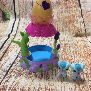 Hatchimals- Đồ chơi cây hoa sen