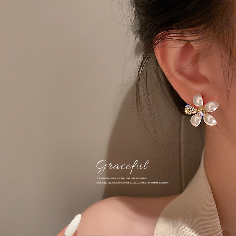 ✨Bella✨Bông Tai Mạ Bạc 925 Hình Hoa Đính Ngọc Trai Thời Trang