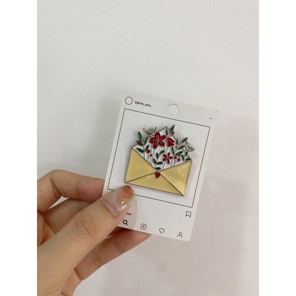 Pin,huy hiệu ghim cài áo cute link 1