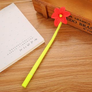 Bút nuớc hình bông hoa