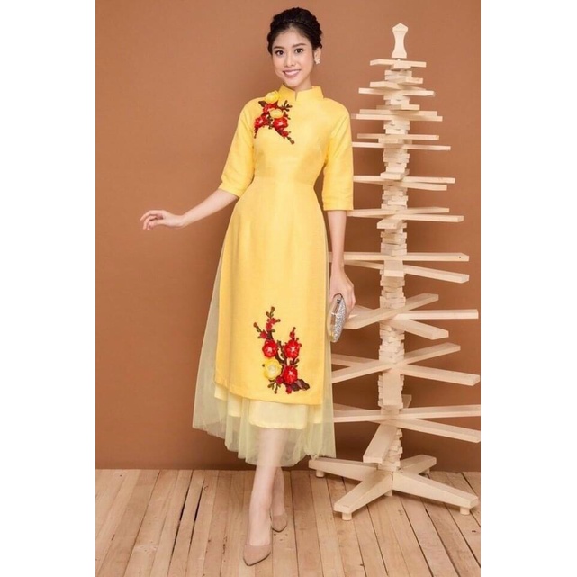 Aó dài cách tân nữ thêu hoa đón tết siêu xinh