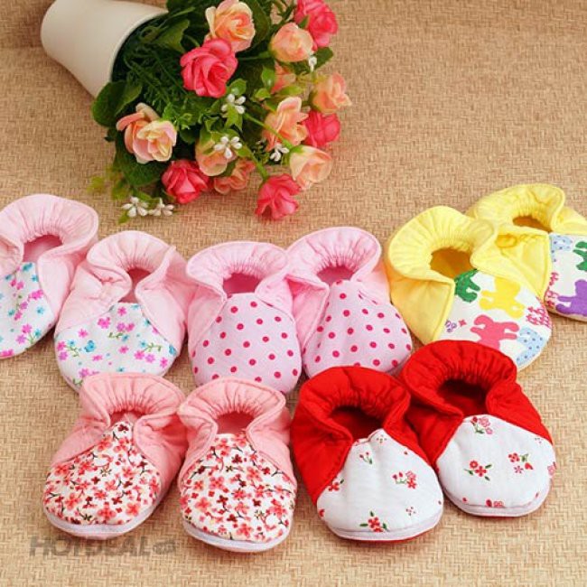 Sỉ- Giày Vải Giữ Ấm Cho Bé Trai Bé Gái 2 - 12 tháng ( 5 đôi )