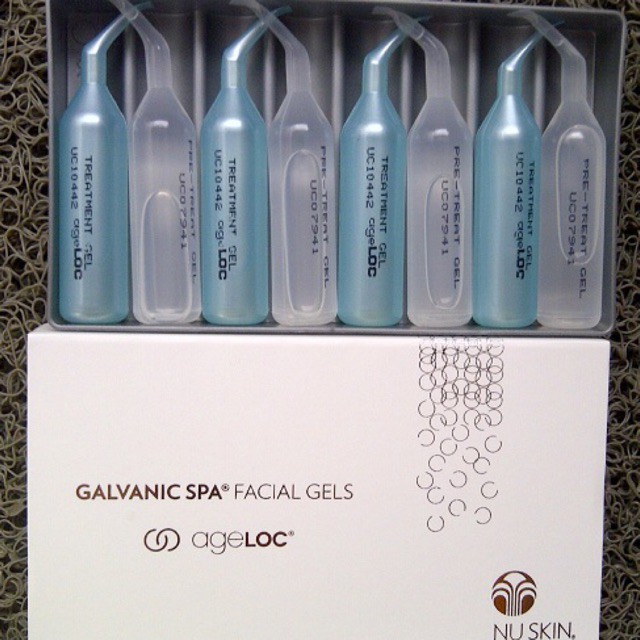Gel rửa mặt âm dương Nuskin Ageloc Galvanic Spa Facia Gels