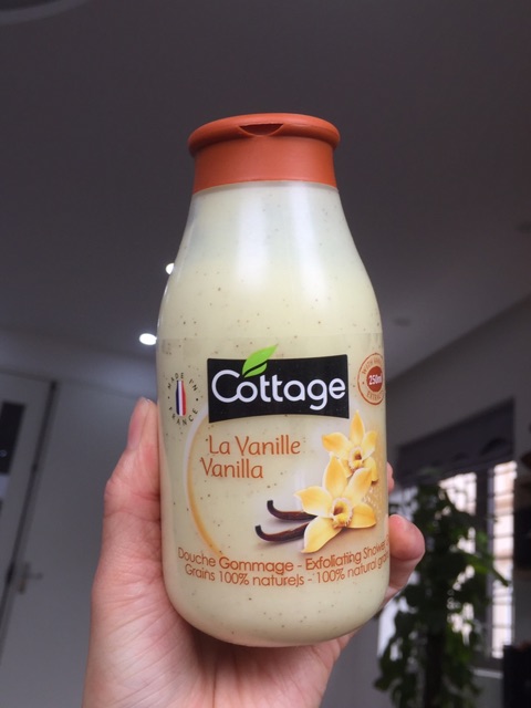 Sữa tắm Cottage tẩy da chết 250ml