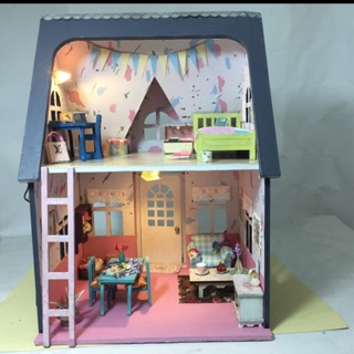 Nhà búp bê - Kit lắp ráp nhà mô hình tỷ lệ 1:24