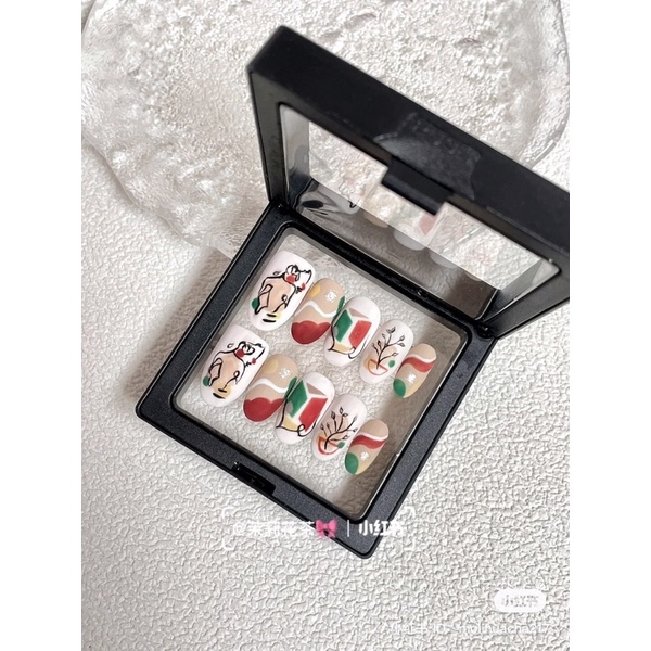 Nailbox thiết kế giá sinh viên