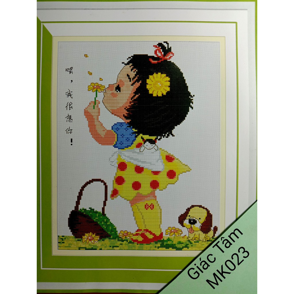 Tranh thêu BÉ GÁI - 39x47cm - MK023 - CON CÚN CHÓ CON BÔNG HOA 