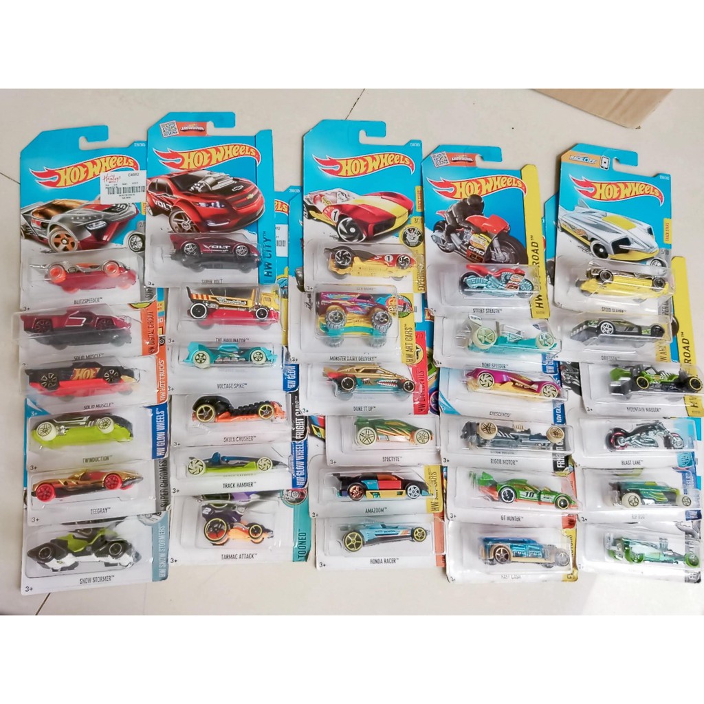 Xe mô hình chính hãng HotWheels - cơ bản (5)