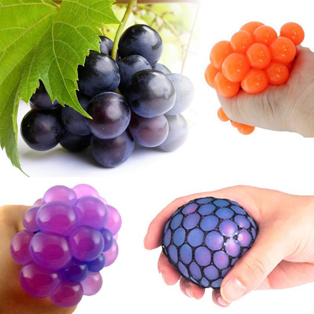 Đồ chơi bóp giảm căng thẳng hình chùm nho màu sắc ngẫu nhiên 6.5Cm H2I7
