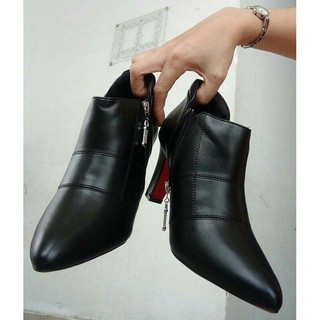 Giày bốt Boot nữ đẹp Rosata chỉ nối RO27