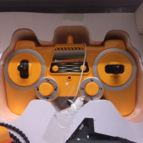 Xe xúc 3 trong 1 Double Eagle Volvo E568-001 điều khiển từ xa