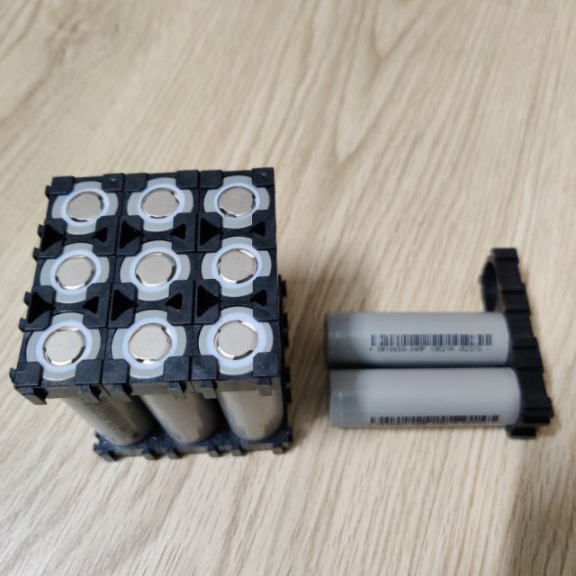 Batery 18650 dung lượng 3.300mAh