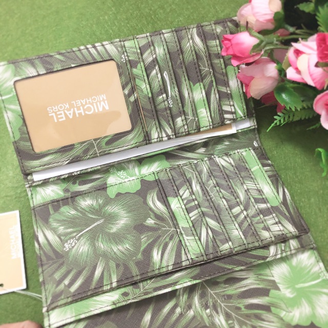 Ví cầm tay hoa dâm bụt