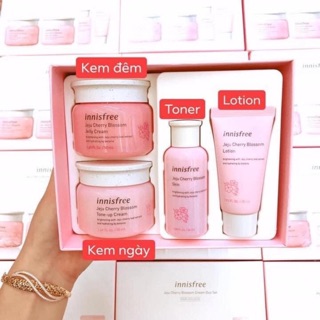 Bo kem dưỡng hoa anh đào innisfree shop bell