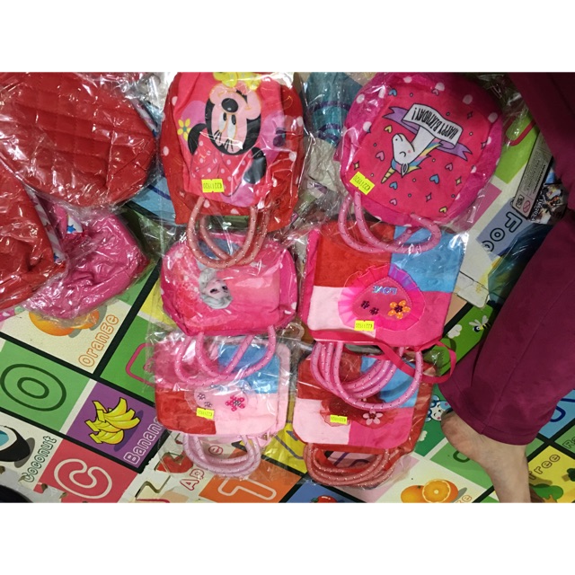 Túi đeo chéo trẻ e micky elsa