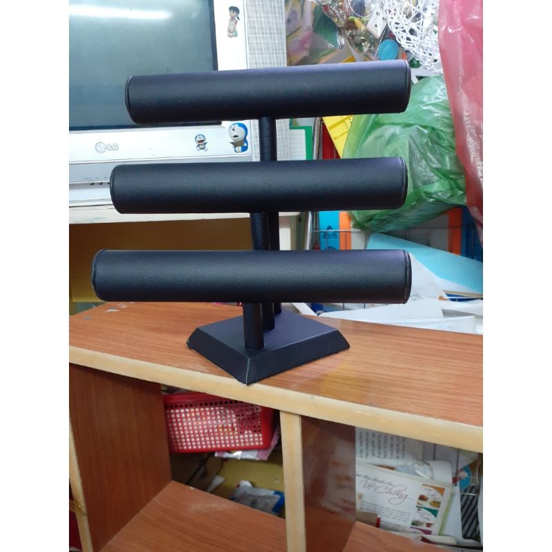 Trụ treo vòng tay