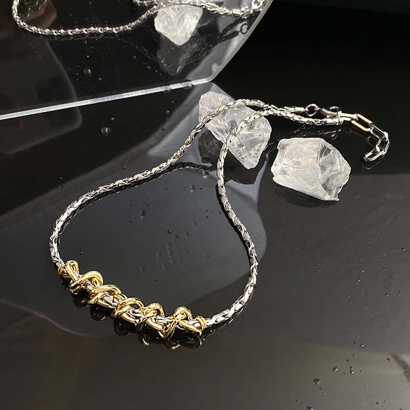 Dây Chuyền Kim Loại Dạng Xoắn Màu Sắc Tương Phản Phong Cách Hàn Quốc 19A1426